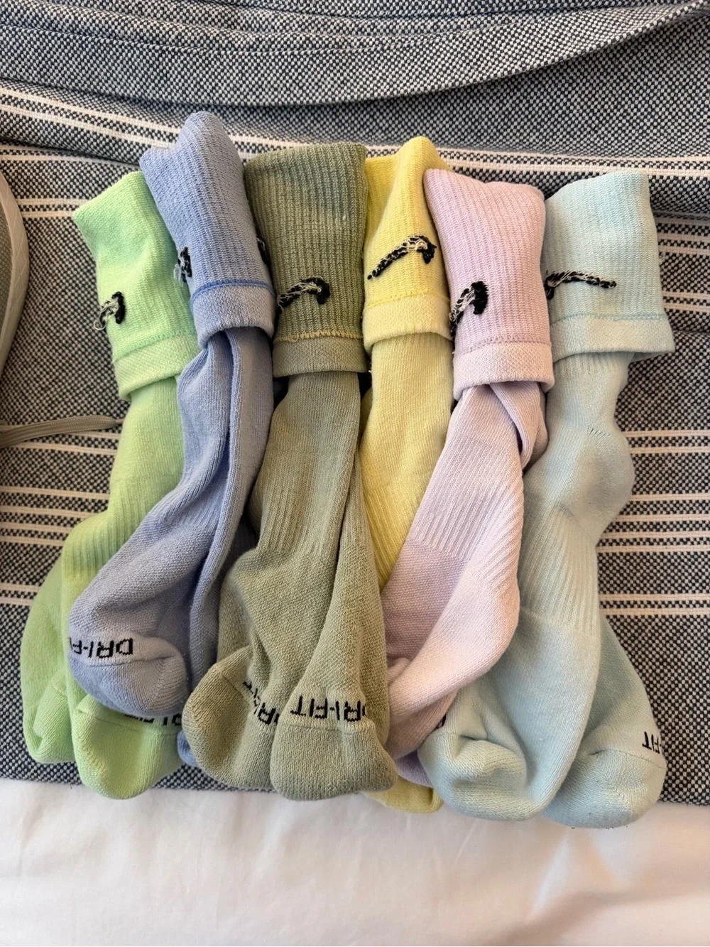 Nike Dri-FIT Crew Socks XL Lot of 6 Pairs Assorted Colors